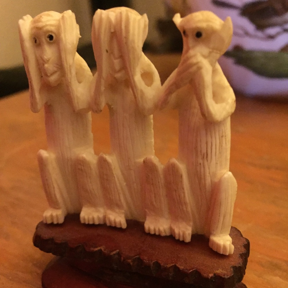 Classic see no hear no speak no 3 ivory monkeys
